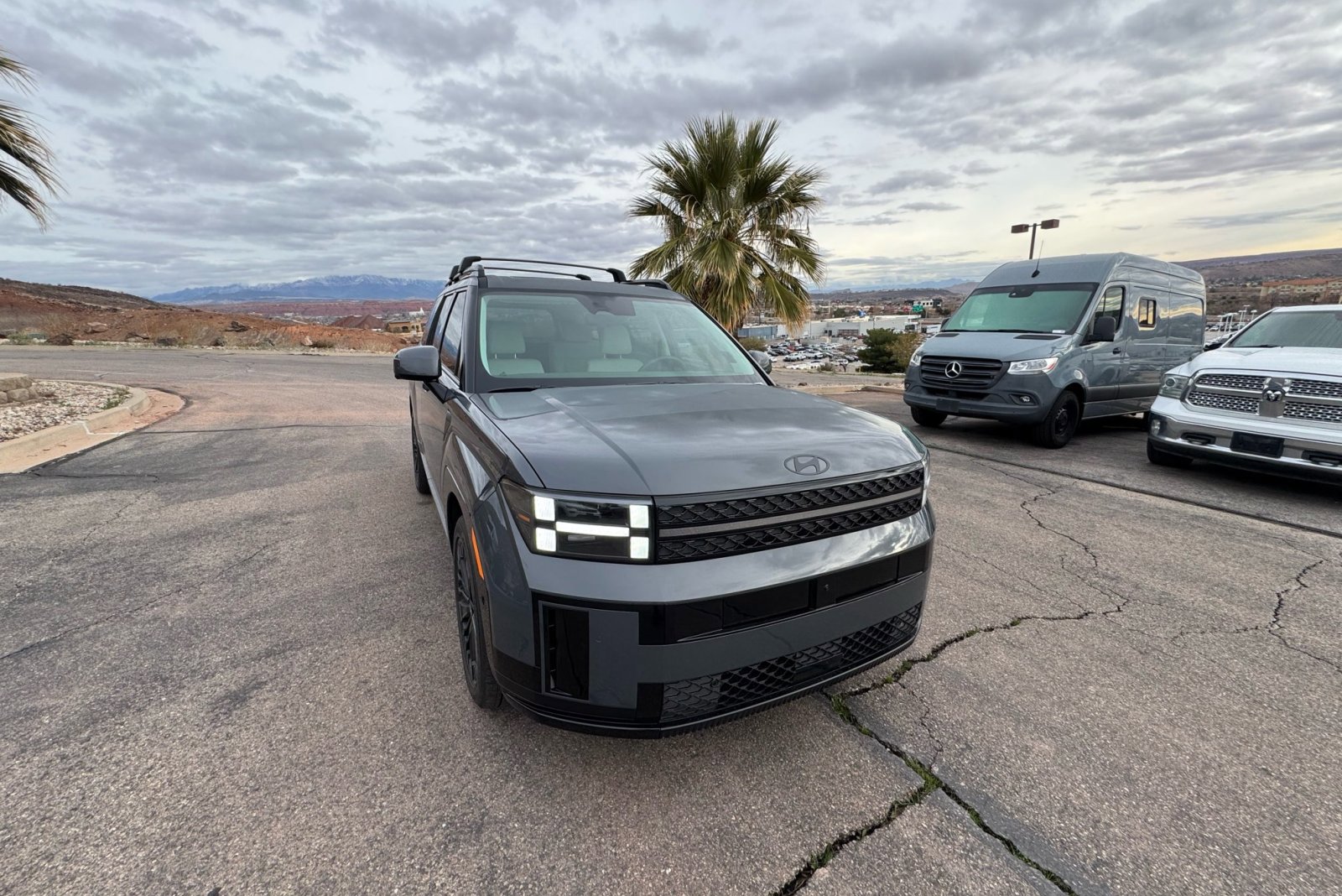 Used 2025 Hyundai Santa Fe Calligraphy image 7