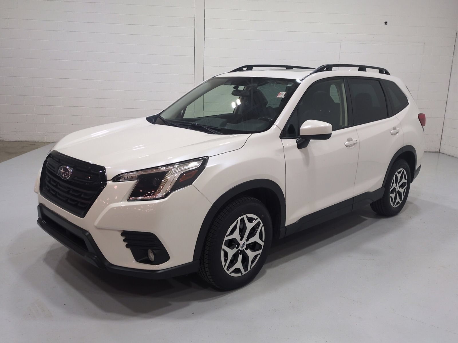 Certified 2023 Subaru Forester Premium AWD/4WD image 7