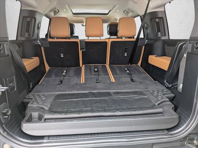 Used 2024 Land Rover Defender 130 S image 6