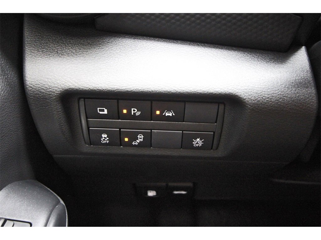 Used 2025 Nissan Kicks Play S image 18