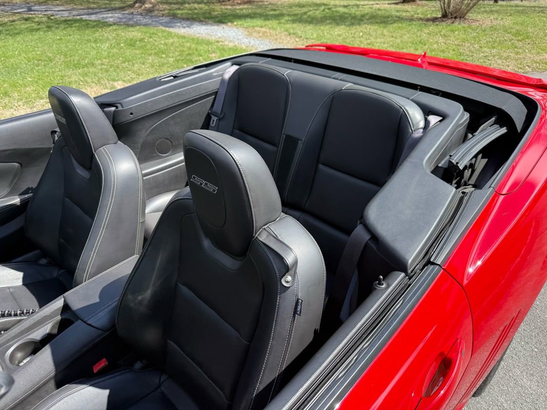 Used 2011 Chevrolet Camaro SS w/ RS Package image 19