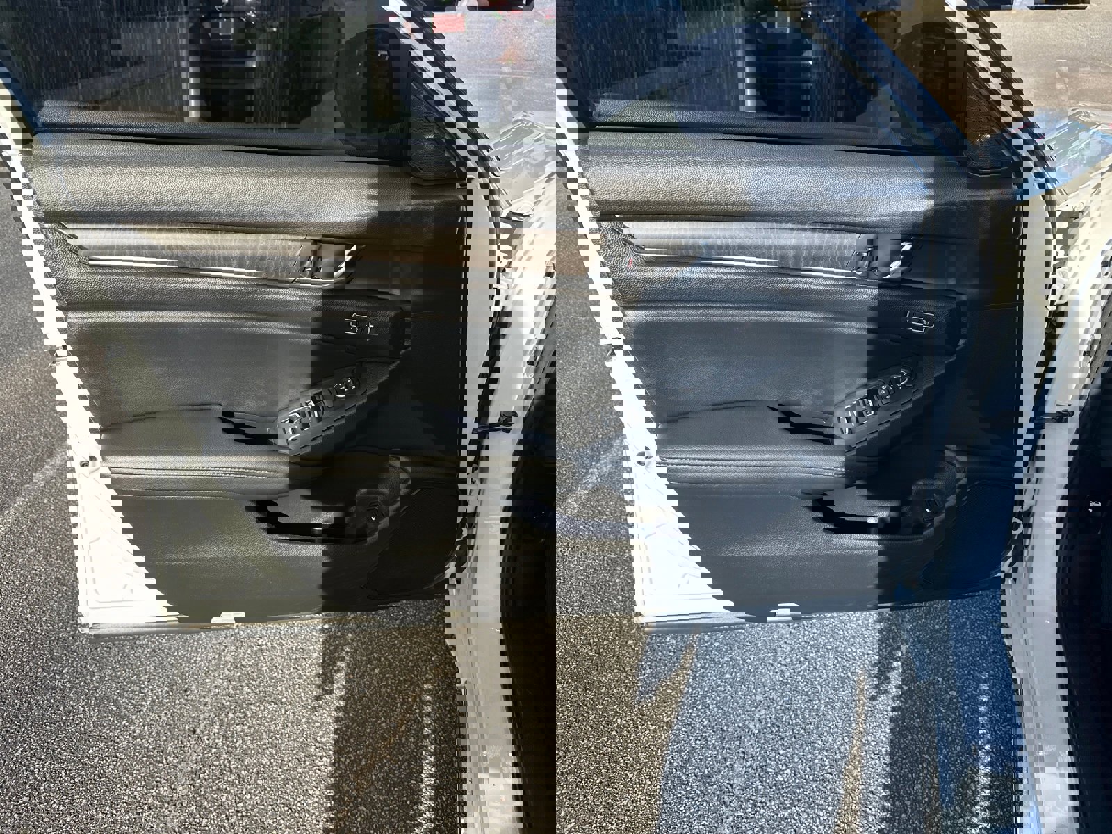 Used 2022 Honda Accord EX-L image 10