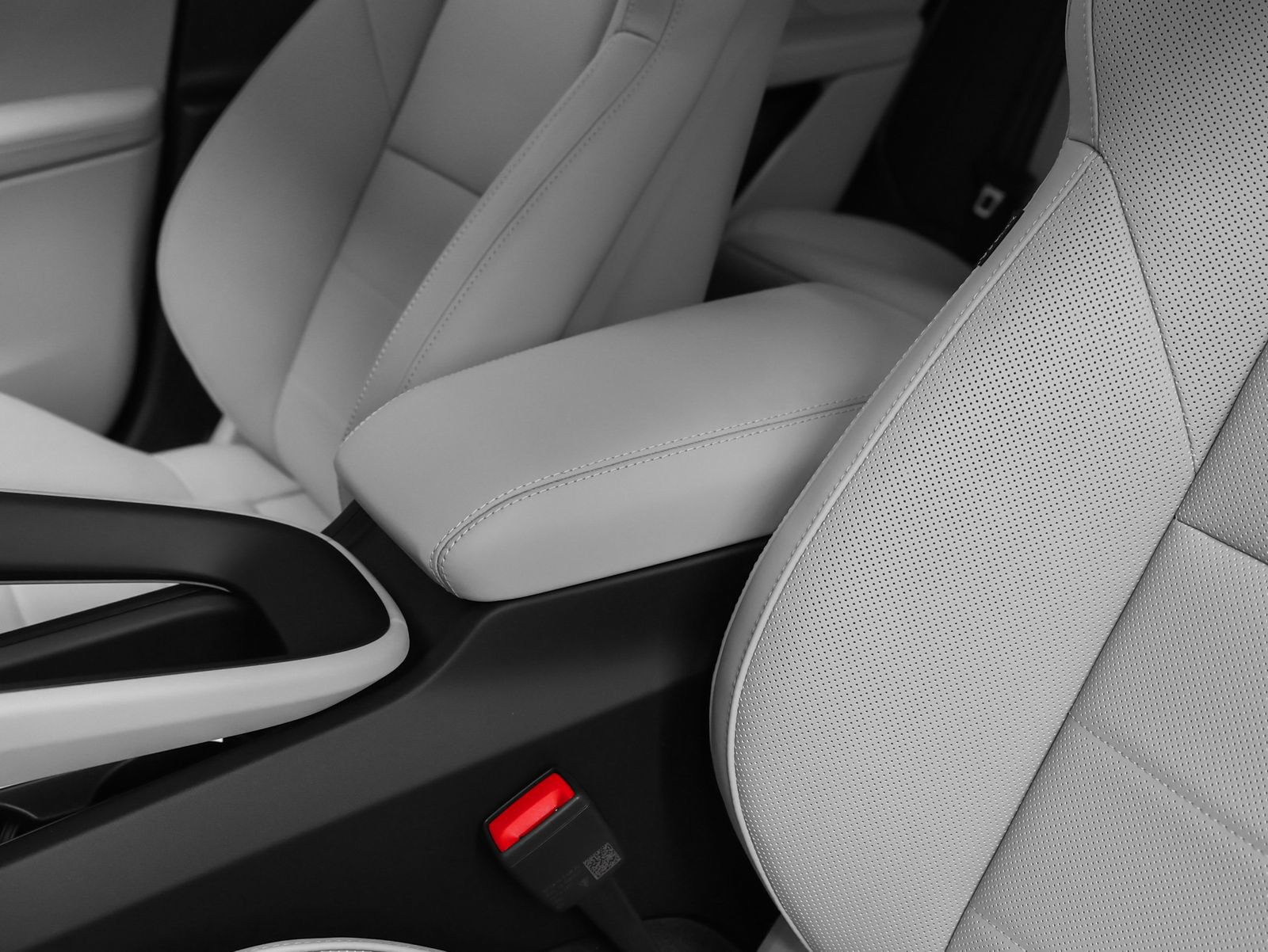 New 2026 Porsche Macan 4 Electric AWD/4WD image 42