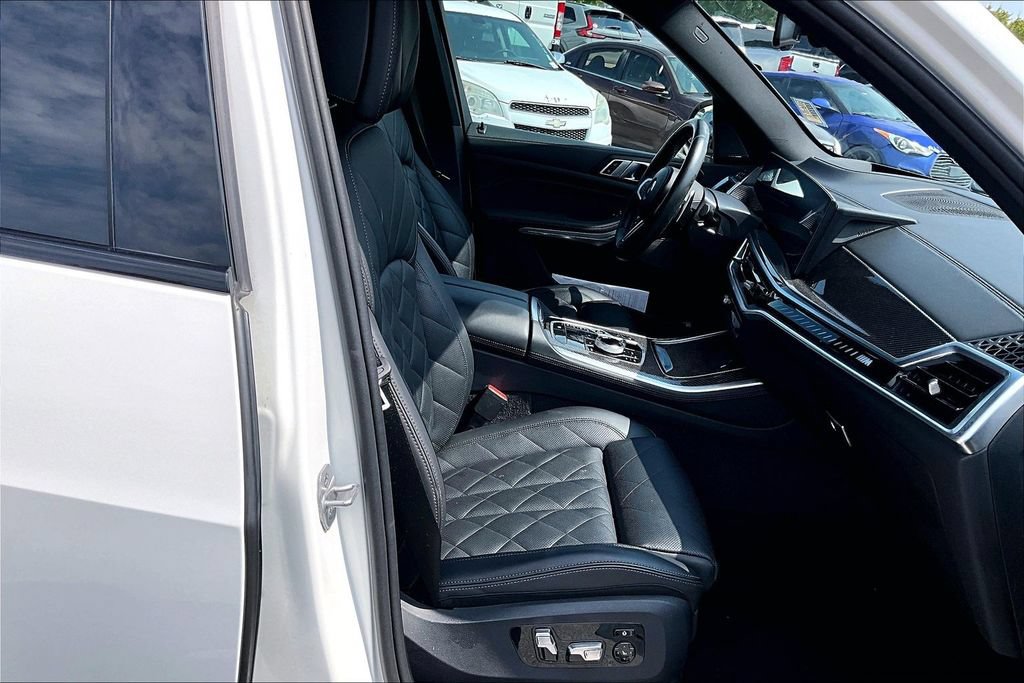 Used 2024 BMW X5 M60i AWD/4WD image 7