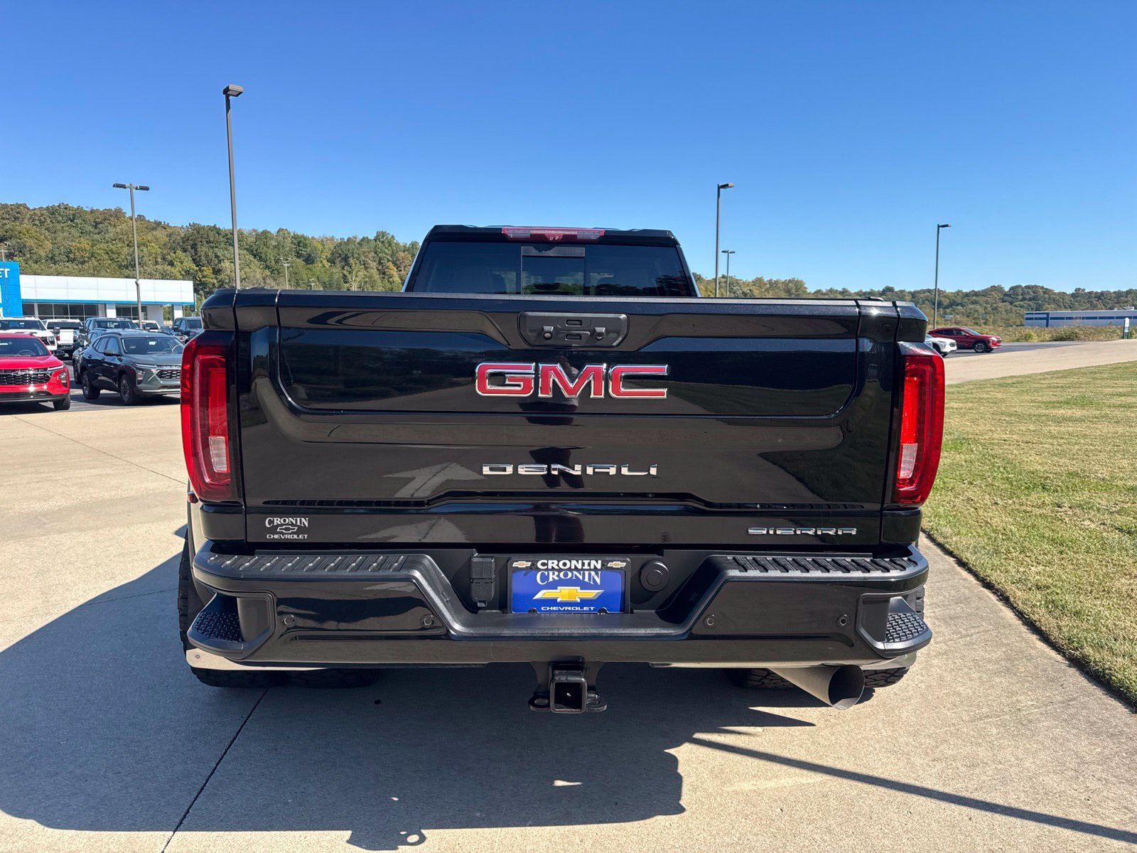 Used 2023 GMC Sierra 3500 Denali w/ Denali Ultimate Package AWD/4WD image 11