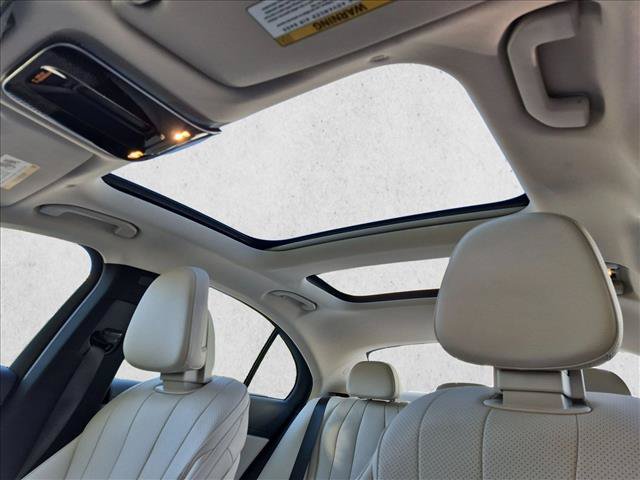 Used 2025 Mercedes-Benz E 350 4MATIC Sedan image 16