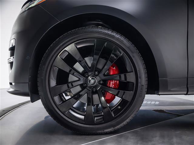 Used 2025 Land Rover Range Rover Sport Dynamic SE image 9