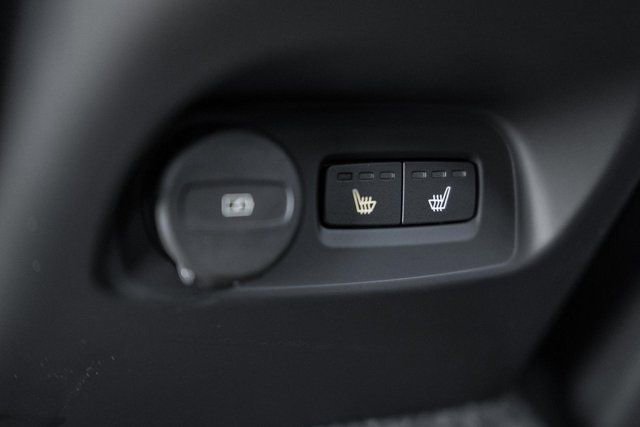 New 2026 Volvo XC40 B5 Plus w/ Protection Package Premier image 36