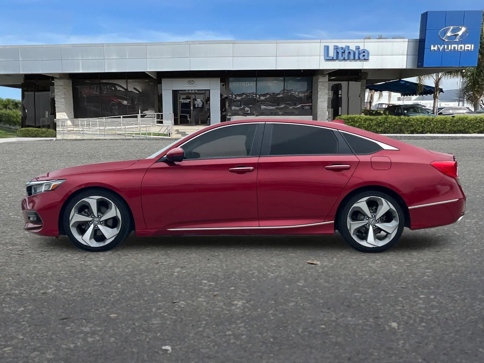 Used 2018 Honda Accord Touring image 6