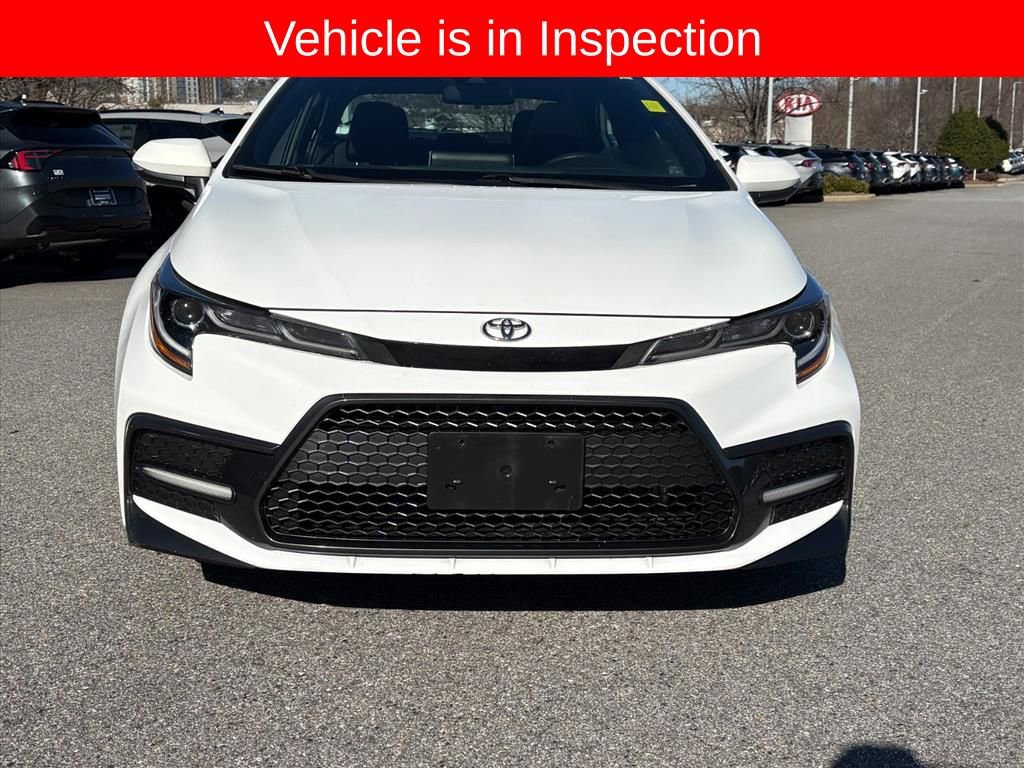 Used 2020 Toyota Corolla SE image 2