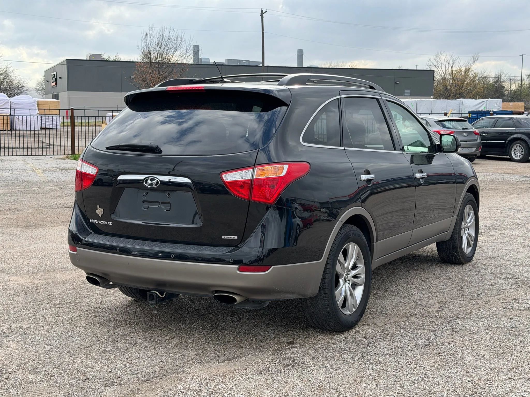 Used 2012 Hyundai Veracruz Limited w/ Entertainment Pkg image 5