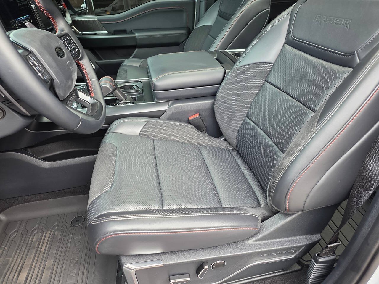 Used 2025 Ford F150 Raptor AWD/4WD image 12