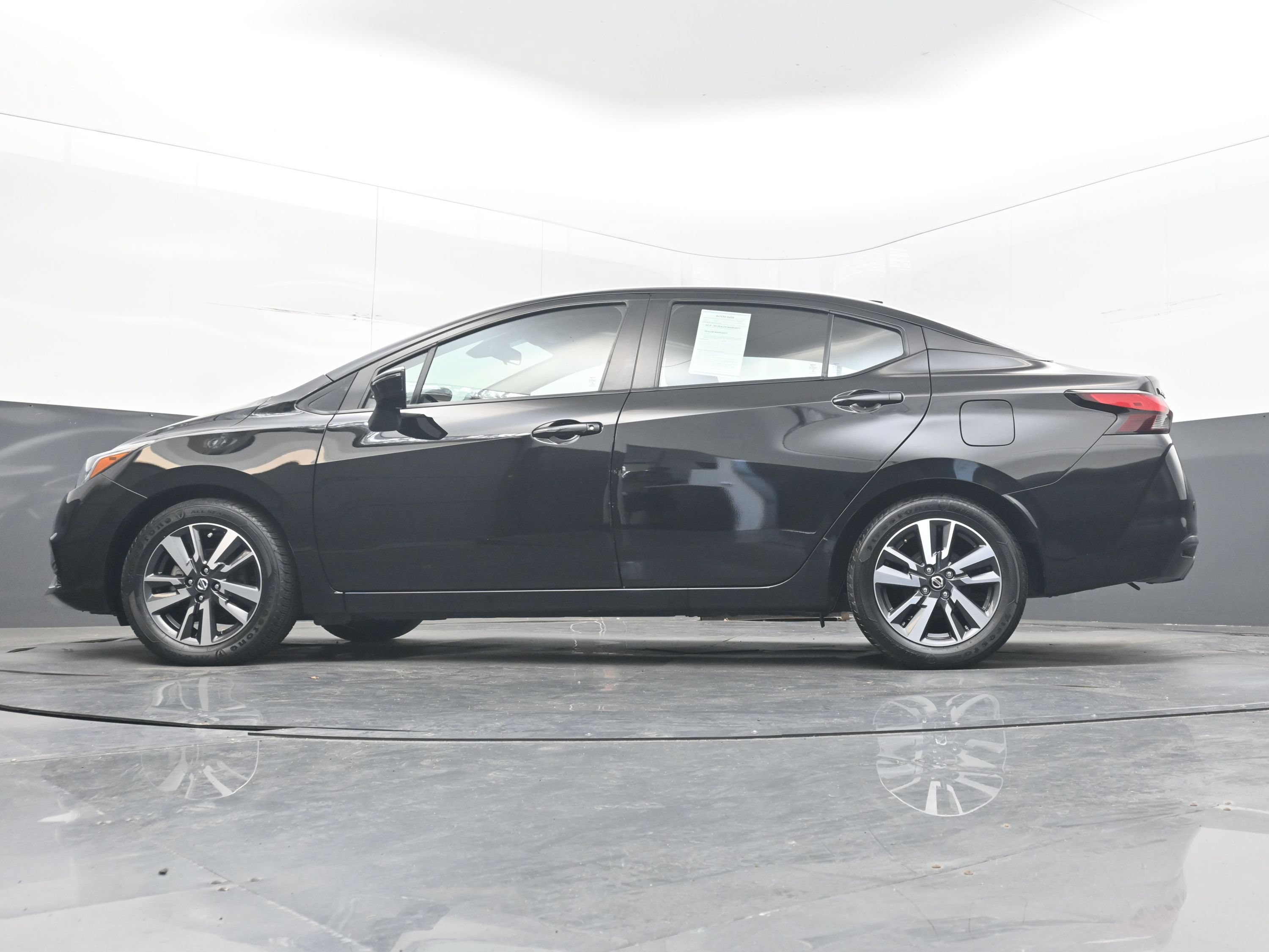 Used 2021 Nissan Versa SV FWD image 26