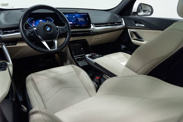 Used 2025 BMW X1 xDrive28i w/ Technology Package image 20