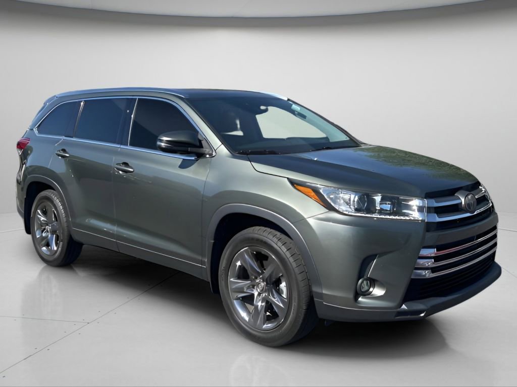 Used 2019 Toyota Highlander Limited Platinum AWD/4WD image 2