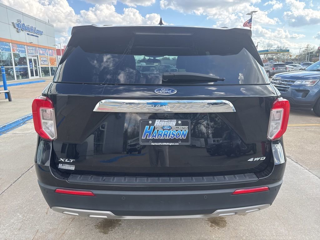 Certified 2022 Ford Explorer XLT w/ Equipment Group 202A AWD/4WD image 31