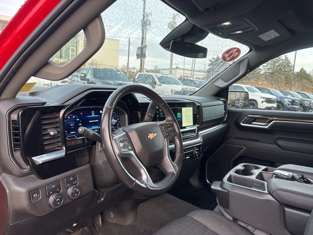 Used 2022 Chevrolet Silverado 1500 LT image 17