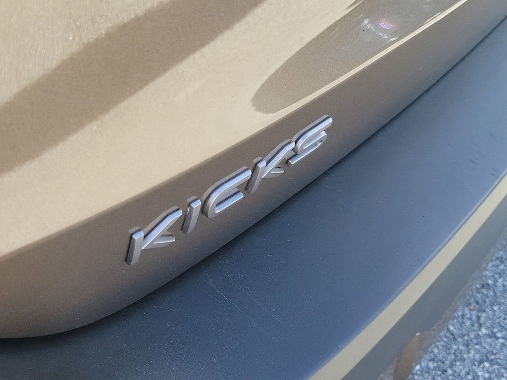 Certified 2025 Nissan Kicks S image 14
