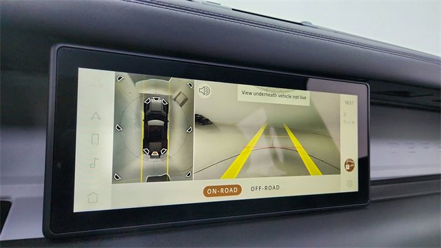 Used 2024 Land Rover Defender 110 S image 43