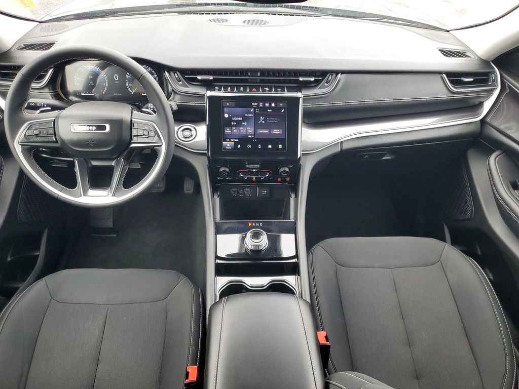 Used 2023 Jeep Grand Cherokee L Laredo image 26