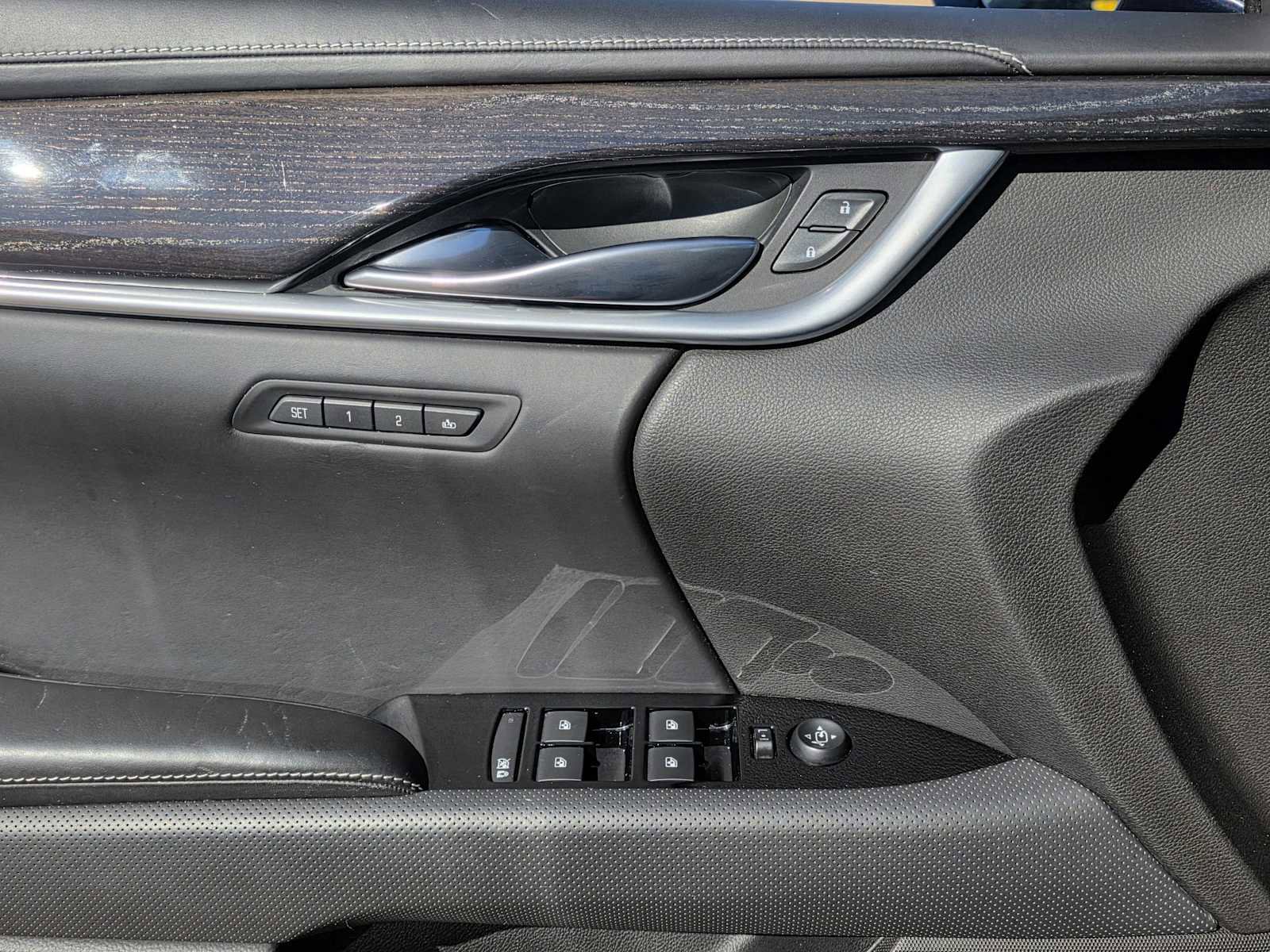 Used 2018 Cadillac XTS Platinum image 21