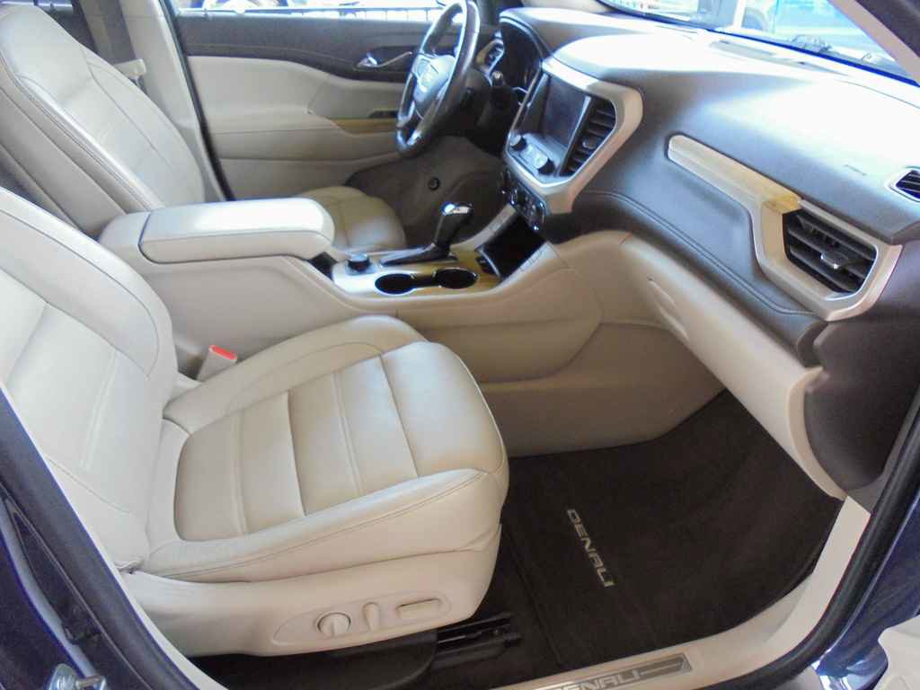 Used 2019 GMC Acadia Denali w/ Technology Package image 8