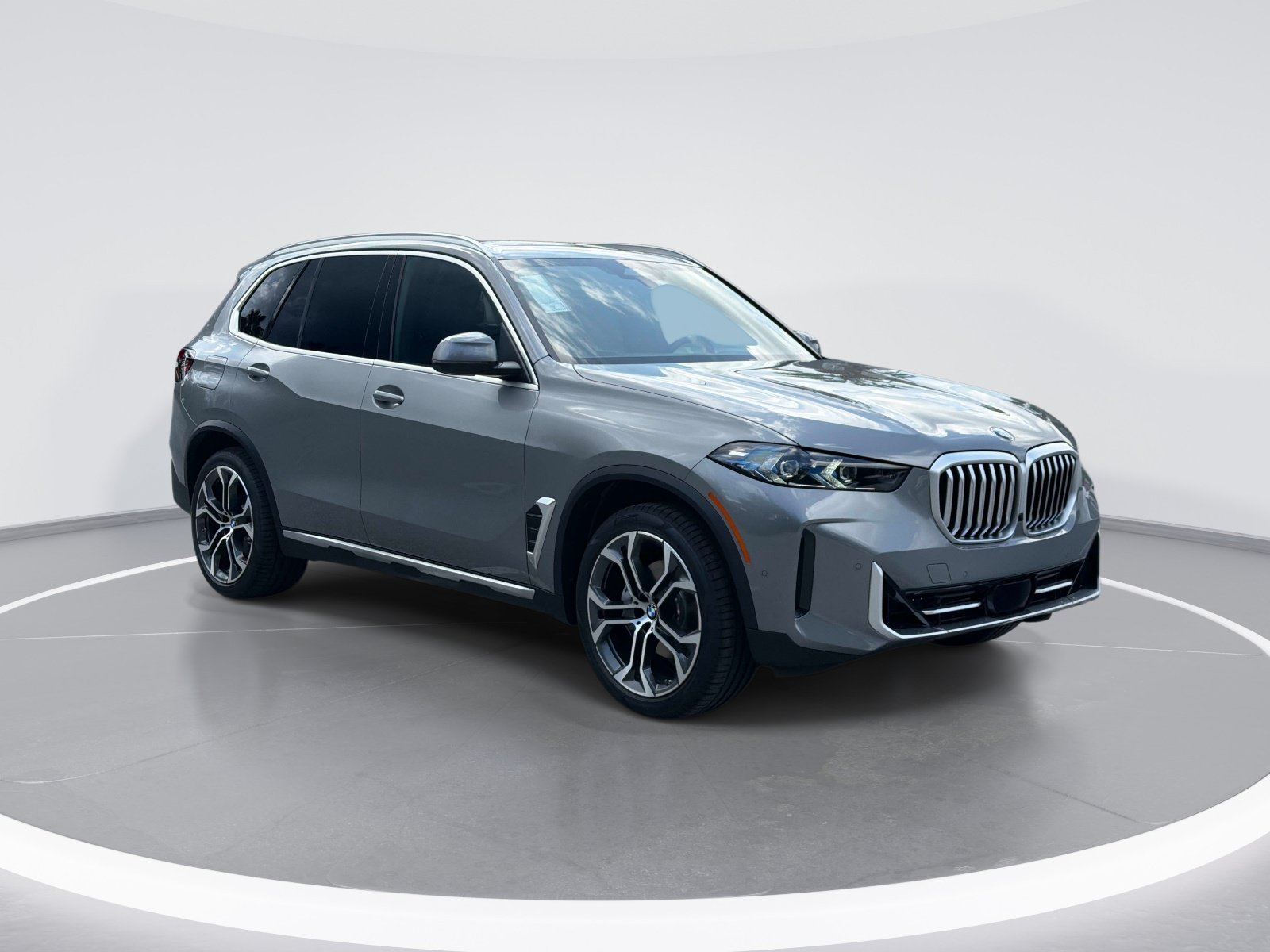 New 2026 BMW X5 sDrive40i w/ Climate Comfort Package RWD image 2