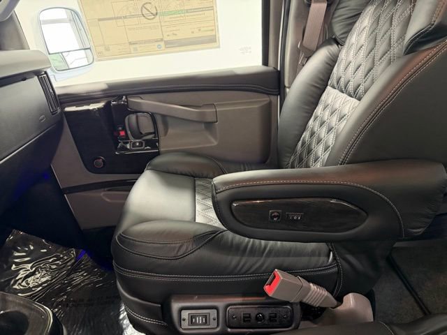 New 2026 Chevrolet Express 2500 Extended image 27