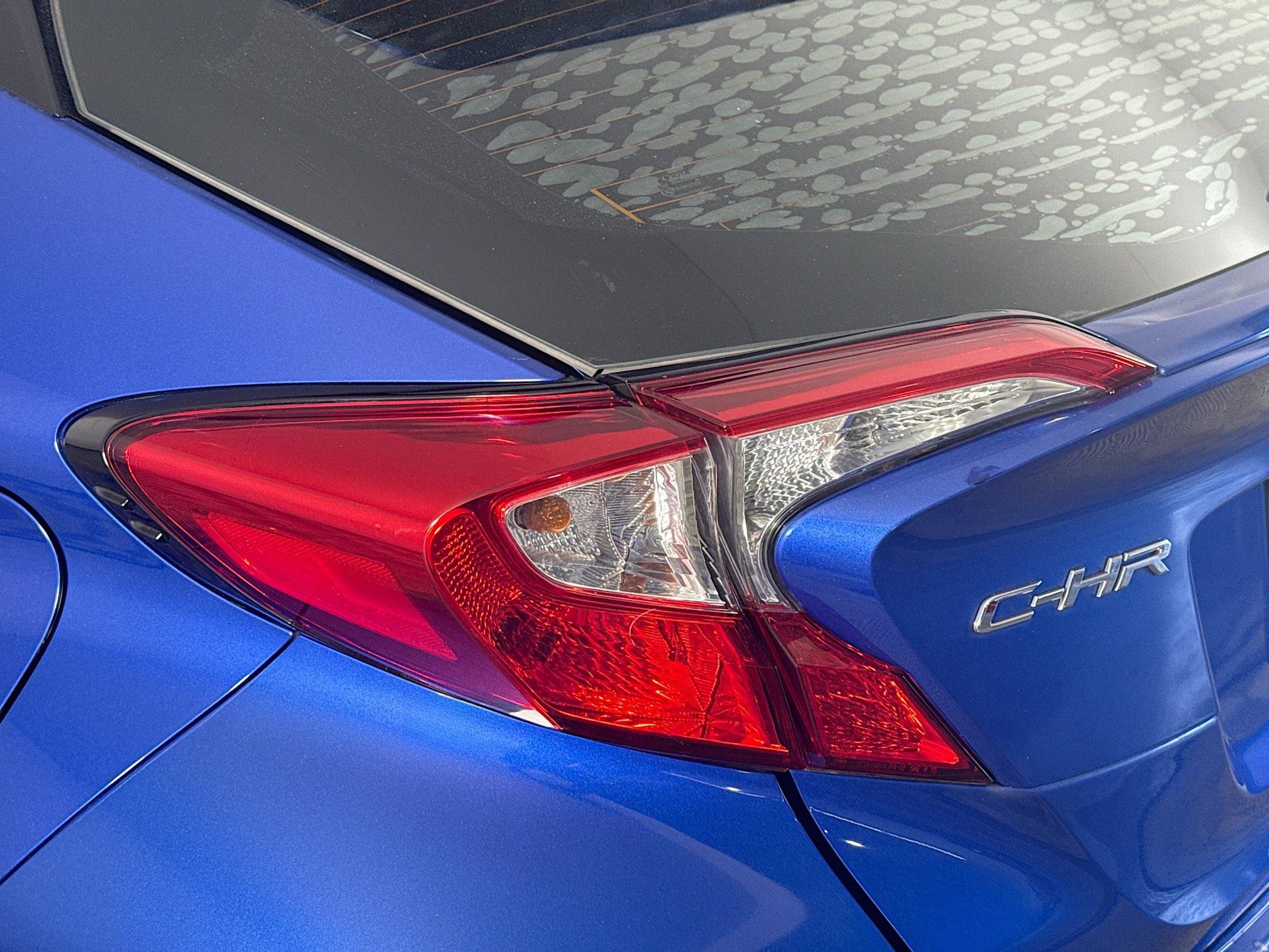 Used 2019 Toyota C-HR LE image 35