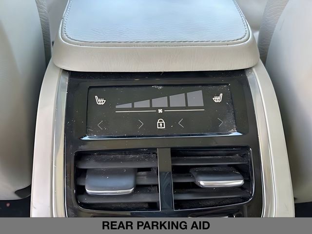Used 2020 Volvo XC90 T6 Momentum image 17