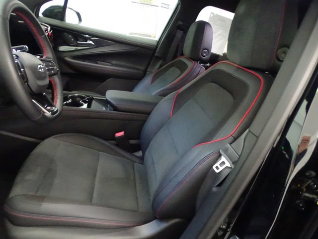 Certified 2025 Chevrolet Blazer EV RS AWD/4WD image 2