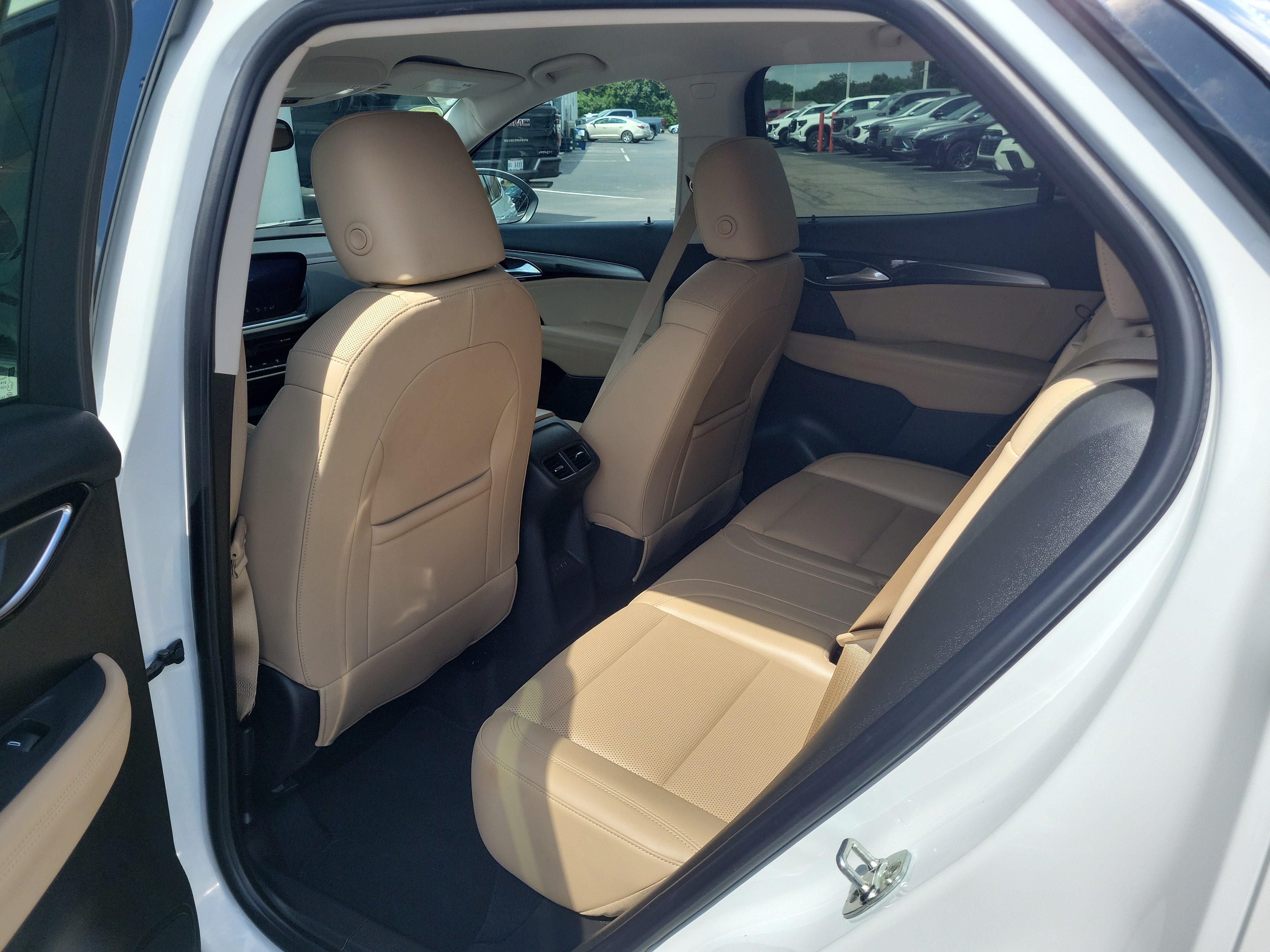 Used 2024 Buick Envision Preferred AWD/4WD image 12