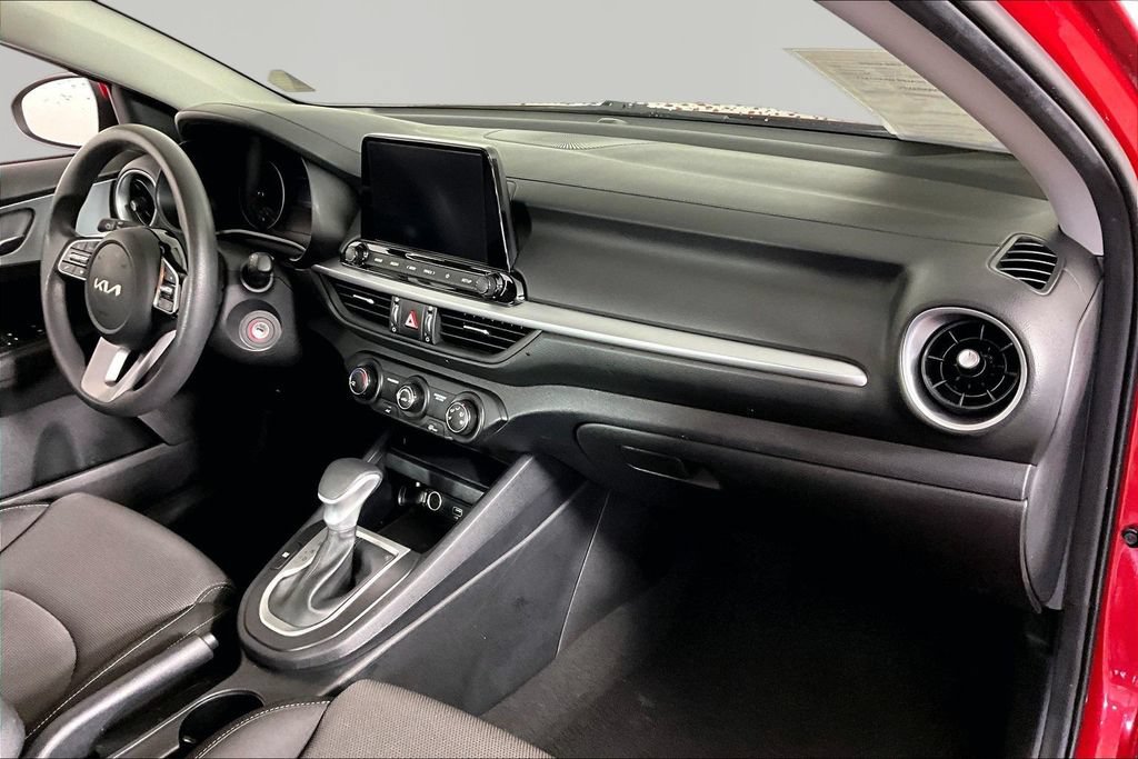 Used 2024 Kia Forte LXS FWD image 25