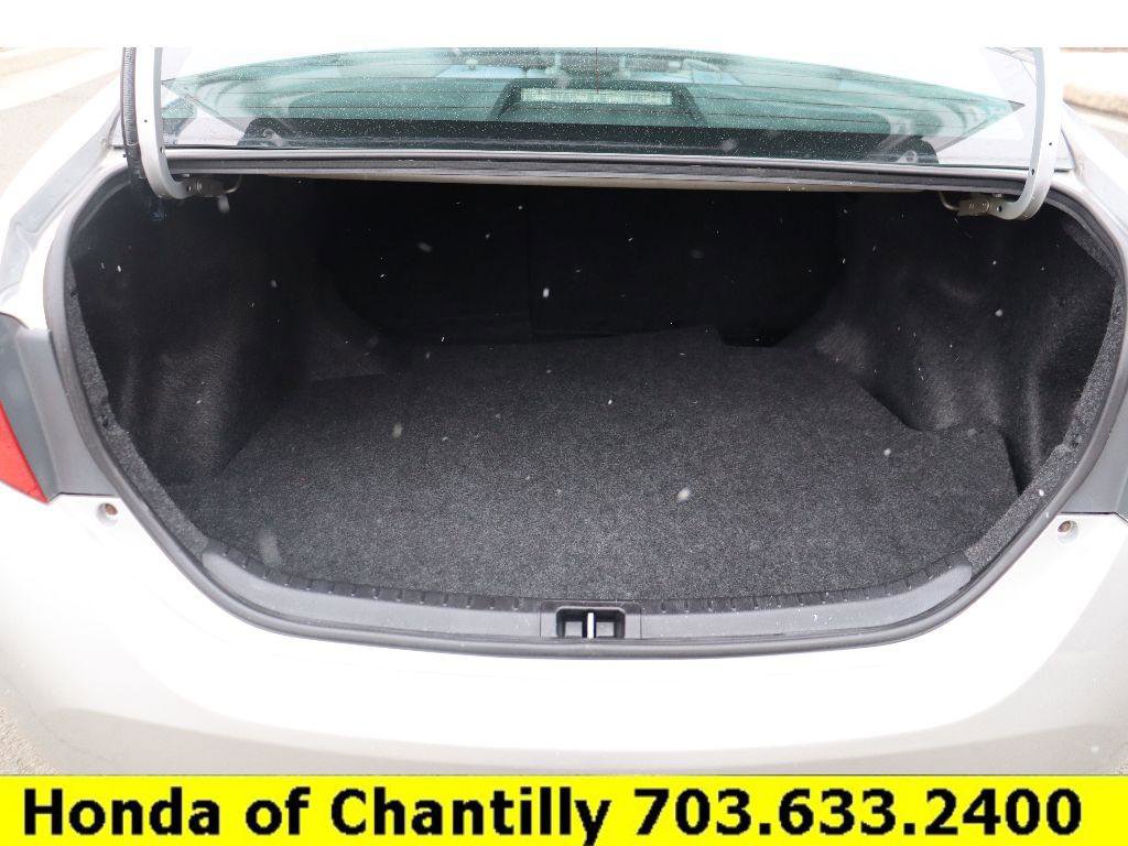 Used 2014 Toyota Corolla LE image 24