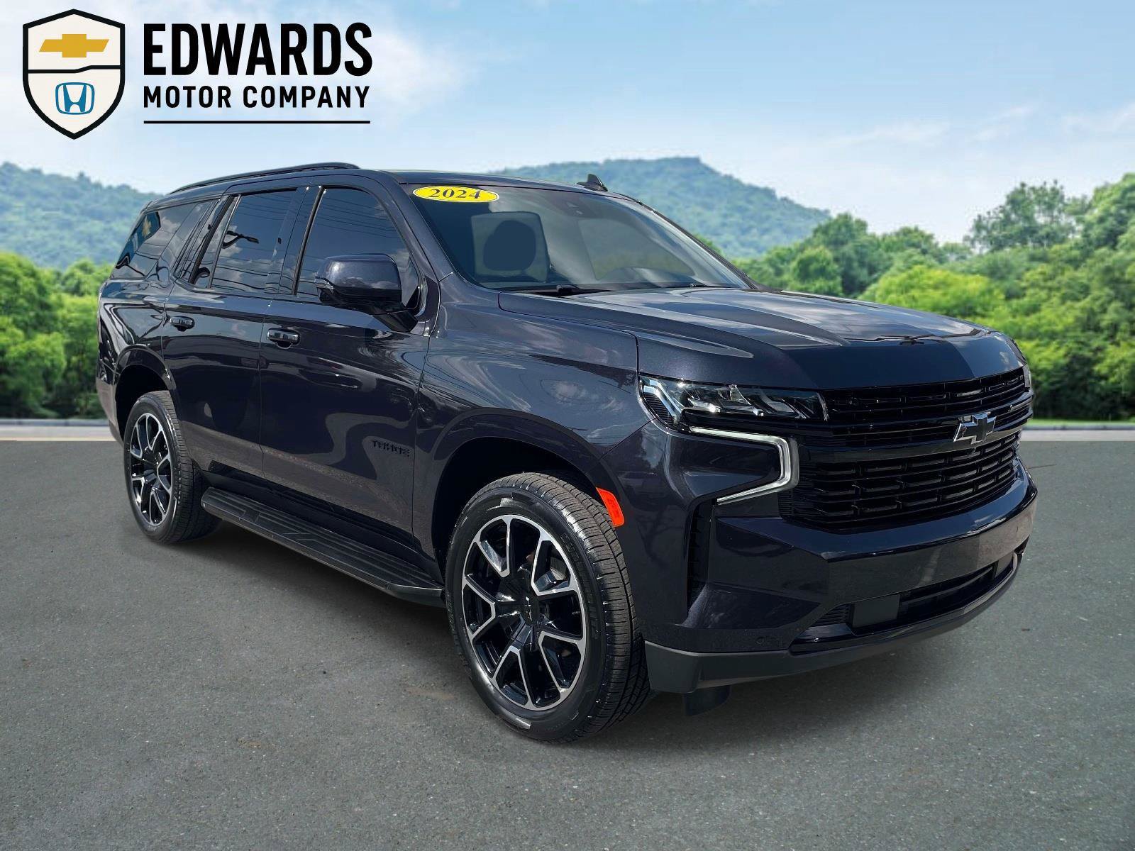 Used 2024 Chevrolet Tahoe RST w/ Luxury Package RWD image 1