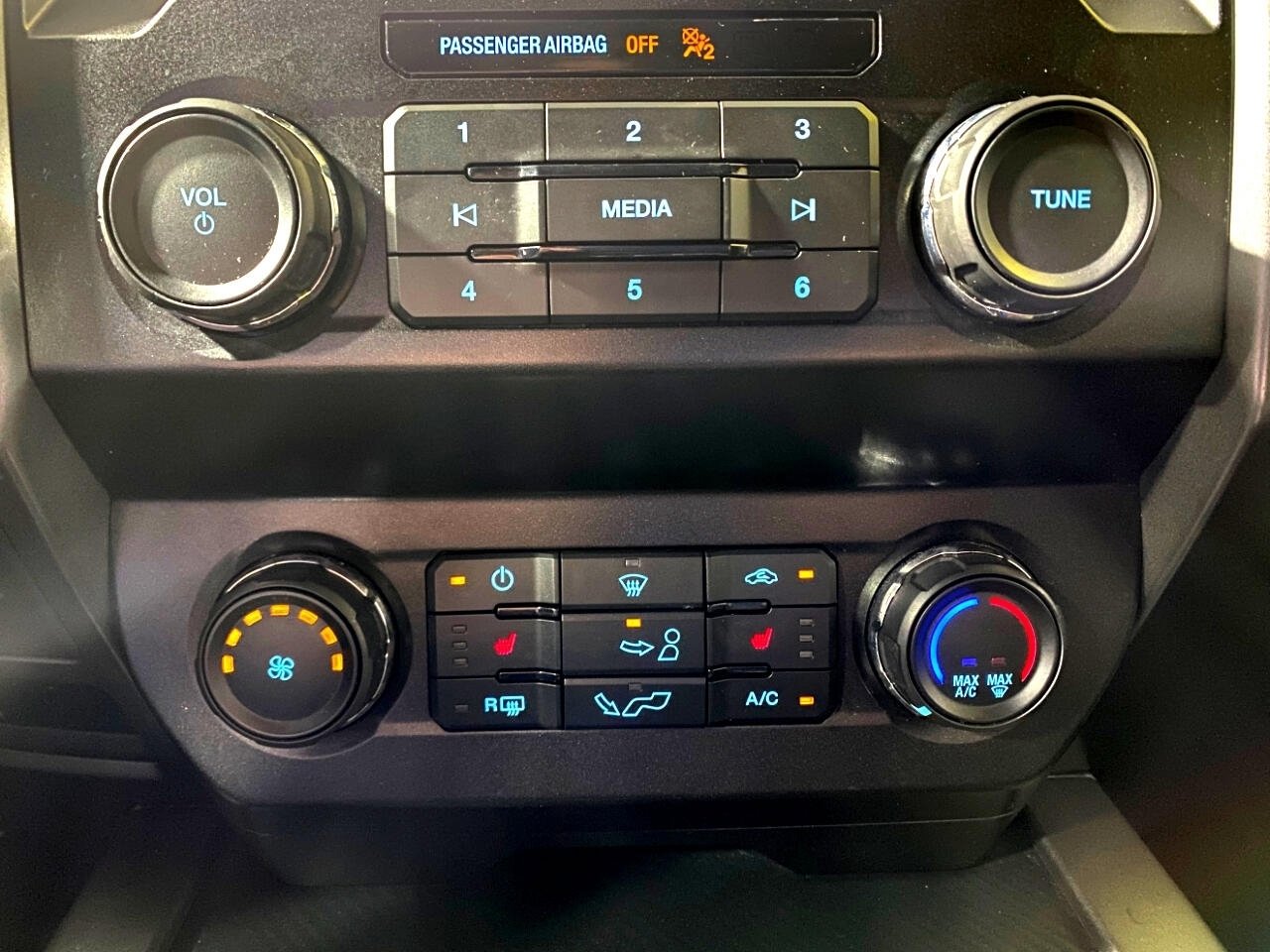 Used 2020 Ford F150 XLT w/ Equipment Group 302A Luxury image 10