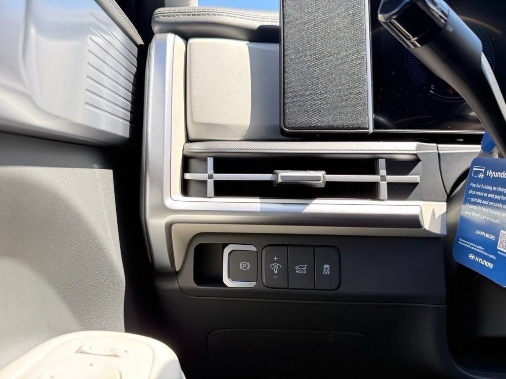 New 2027 Hyundai Santa Fe SEL FWD image 12