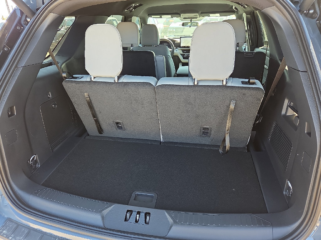 New 2027 Ford Explorer Active w/ Active Comfort Package RWD image 17