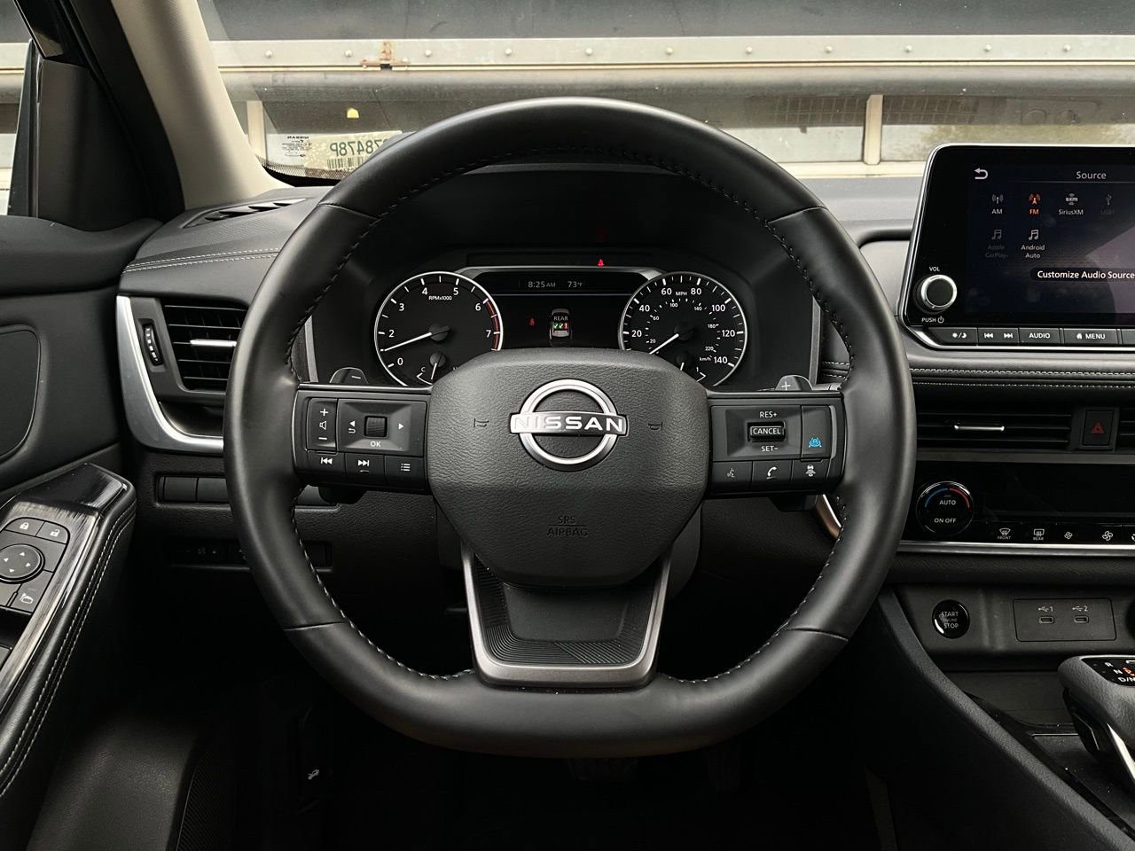 Used 2025 Nissan Rogue SV image 32