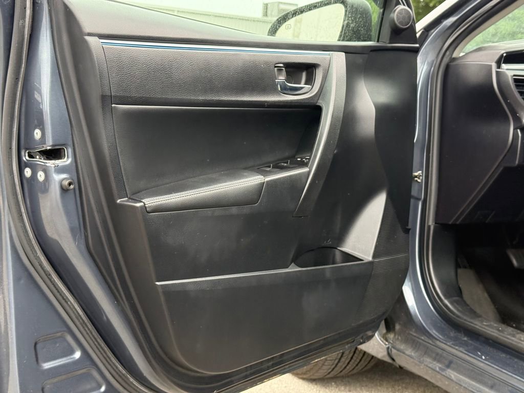 Used 2014 Toyota Corolla S FWD image 26