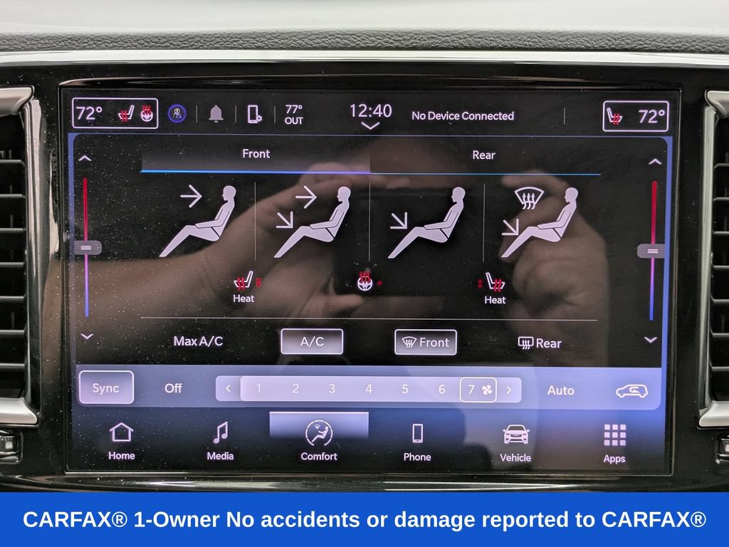 Used 2024 Chrysler Pacifica Touring-L FWD image 23