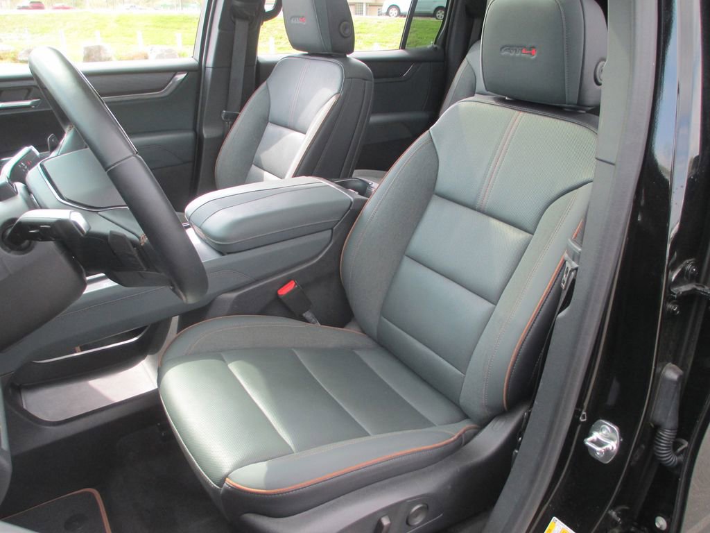 Used 2024 GMC Acadia AT4 w/ Super Cruise Package AWD/4WD image 22