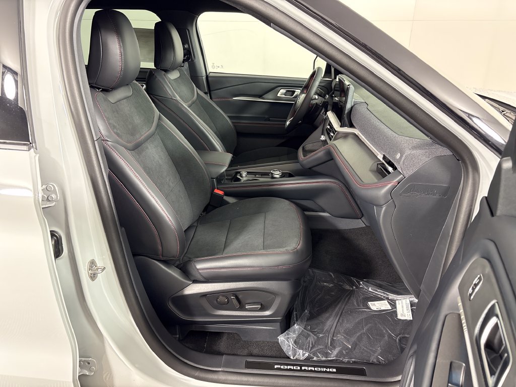 New 2027 Ford Explorer ST w/ ST Sinister Package AWD/4WD image 5