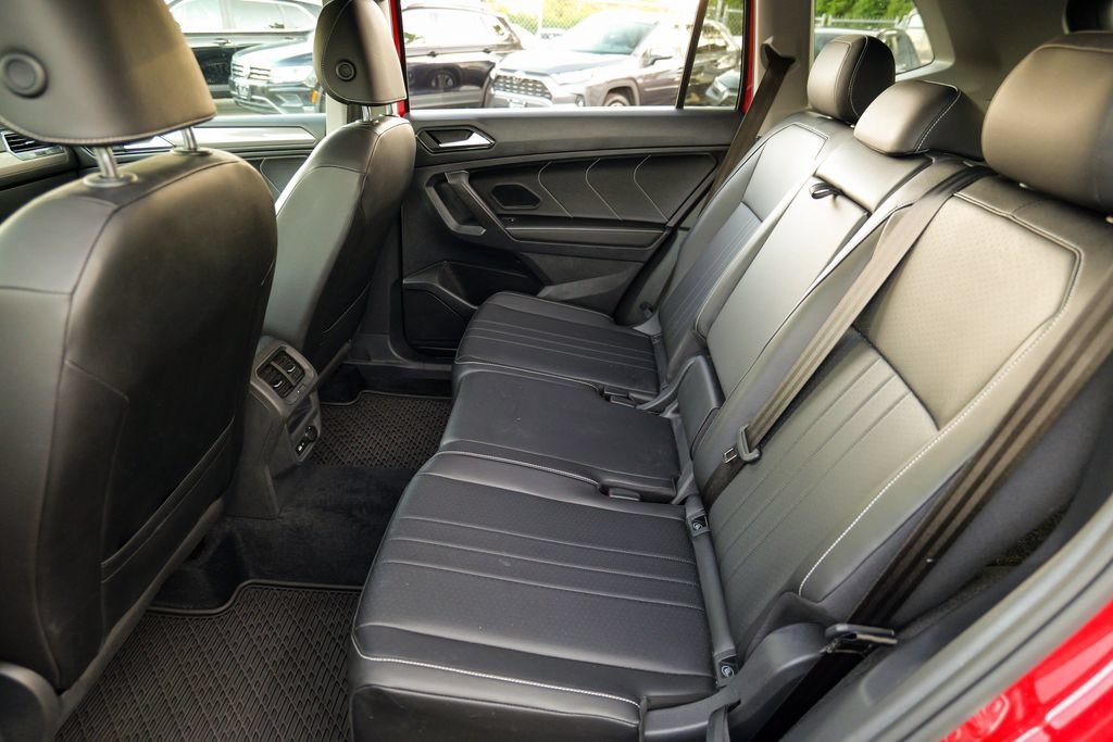 Used 2022 Volkswagen Tiguan SE AWD/4WD image 27