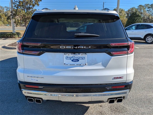 Used 2024 GMC Acadia Denali image 5