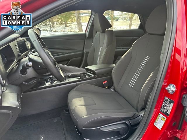 Used 2025 Hyundai Elantra Sport image 12