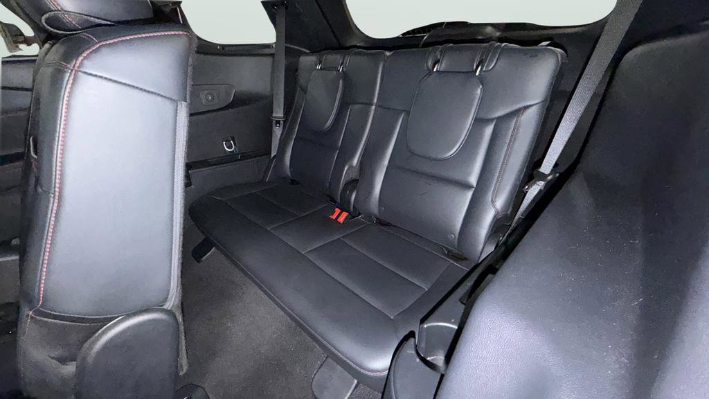 Used 2025 Ford Explorer ST-Line w/ ST-Line Street Pack image 33