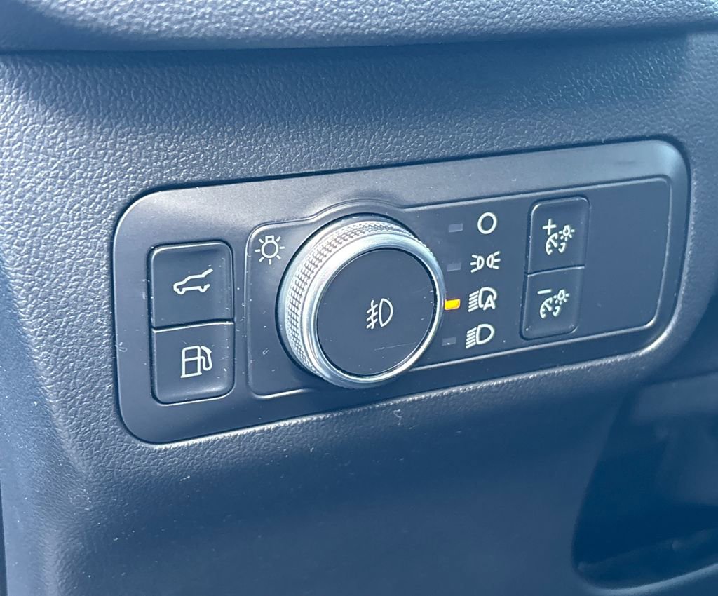 Used 2022 Ford Escape Titanium image 36