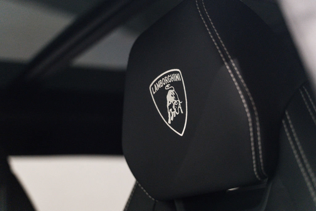 Used 2023 Lamborghini Urus S AWD/4WD image 9
