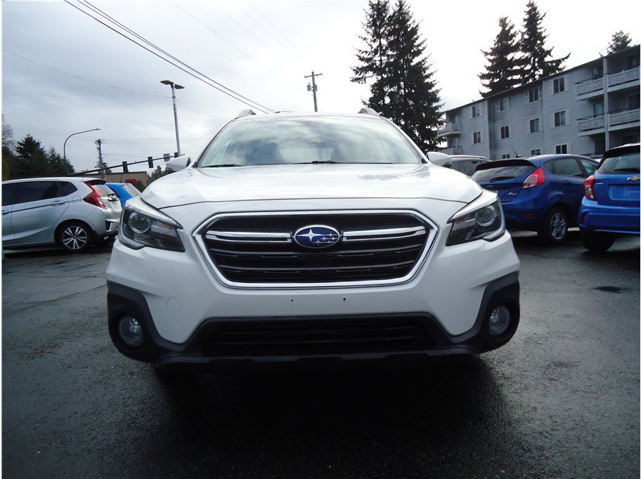 Used 2018 Subaru Outback 2.5i Limited AWD/4WD image 3